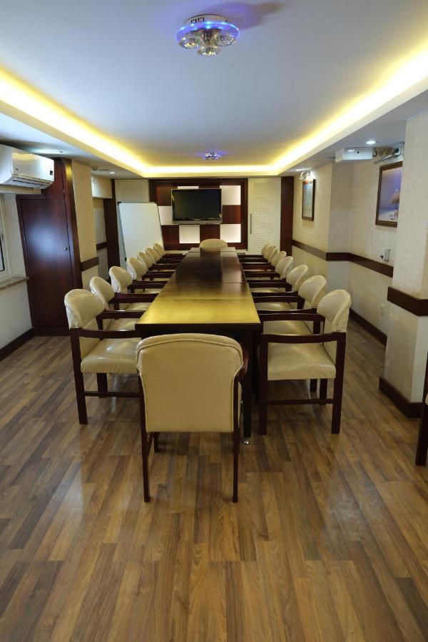Artan Hotel Isparta Bagian luar foto